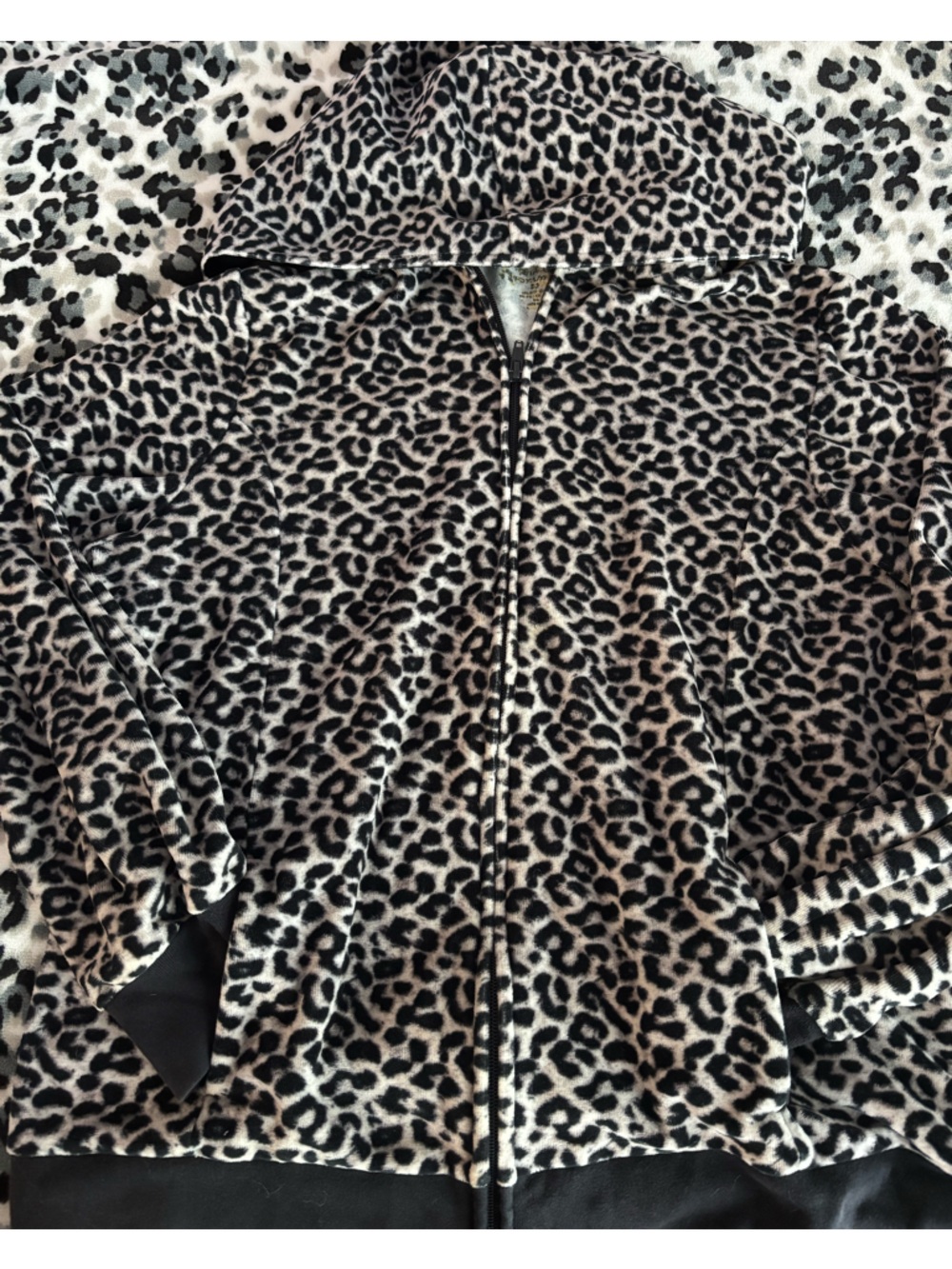 Vintage total girl Black and White Leopard Zip-Up Jacket